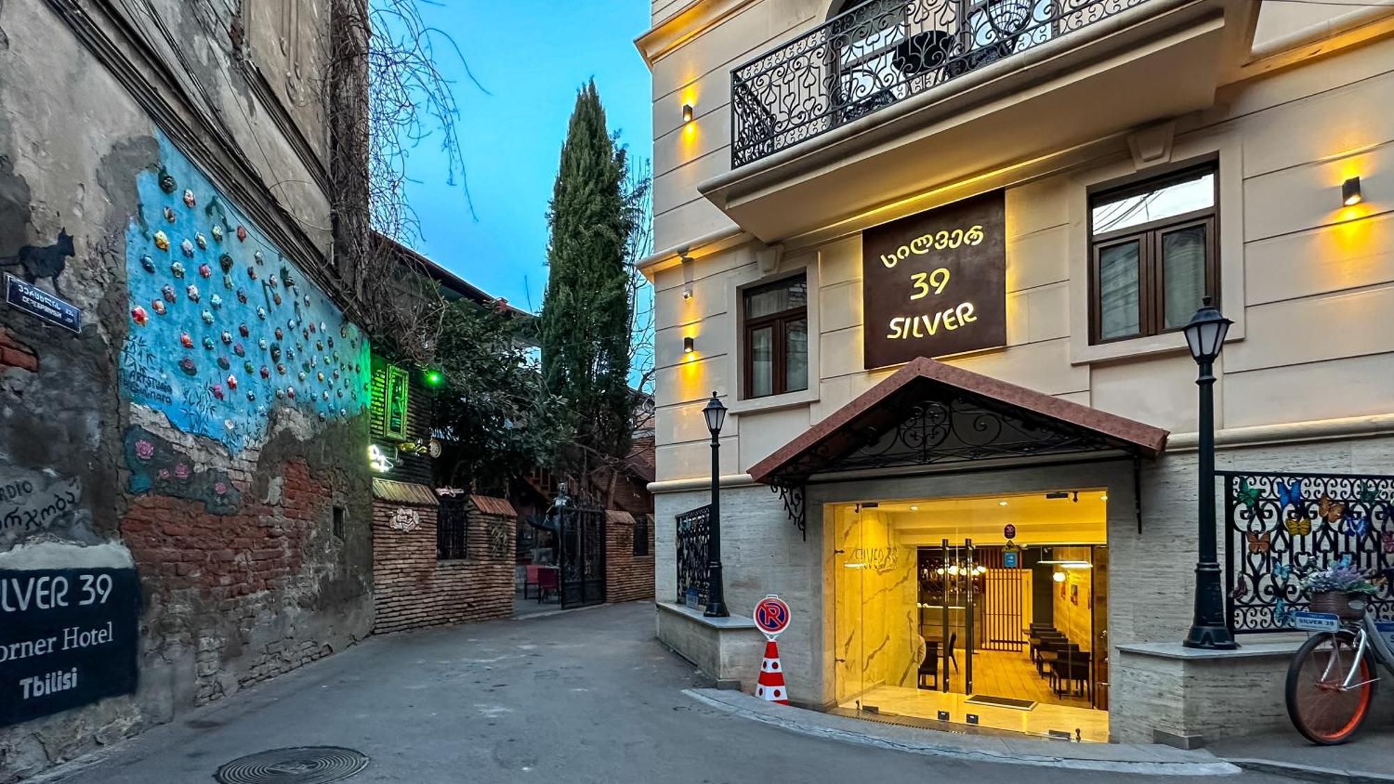 Silver 39 Corner Hotel Tbilissi Extérieur photo